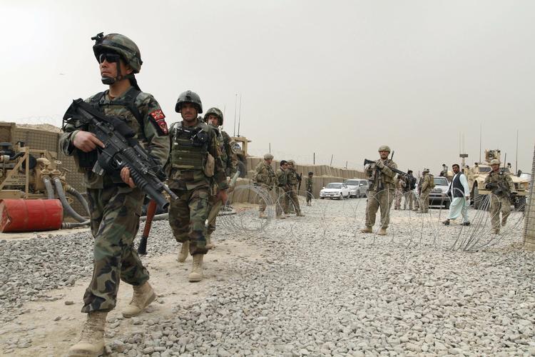 Tabt. Værdien af flere ofre er nul og niks, ifølge Herbert Pundik. Her ses amerikanske soldater i Afghanistan. 