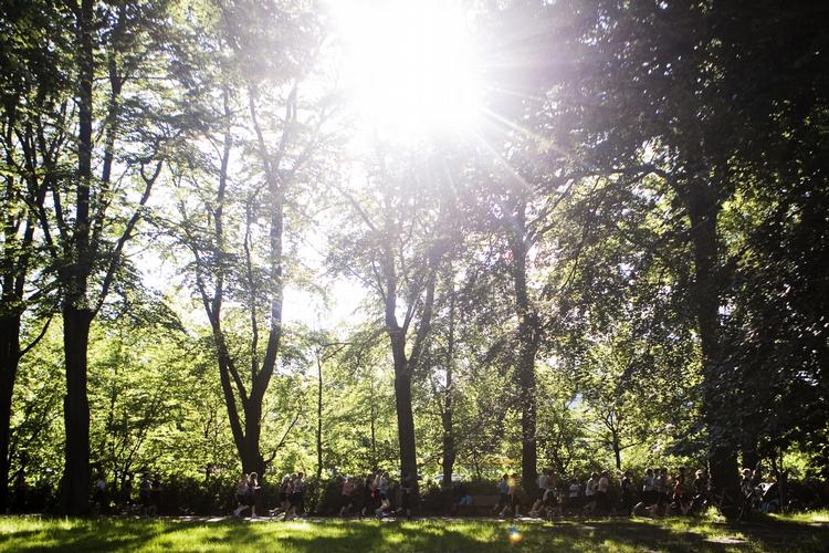 Ahhh. Det var ren sommer i København i dag, og mange benyttede lejligheden til at slubre efterårssolen i sig. Det her billede er dog ikke fra i dag, da alle vores fotografer også var ude og nyde solen. 