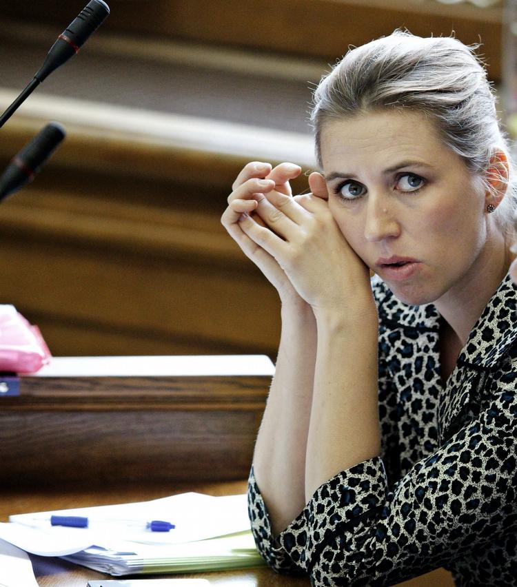 akutindsats. Det er Beskæftigelsesminister Mette Frederiksen, der står bag den akutpakke, hvis forventninger Magistrenes A-kasse nu skyder ned. 