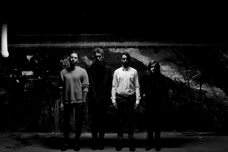 80'er-lyd. The Rumour Said Fire træder på 'Dead Ends' ud af gennembrudshittet 'The Balcony's skygge. Men indimellem bliver det lidt for glat. 