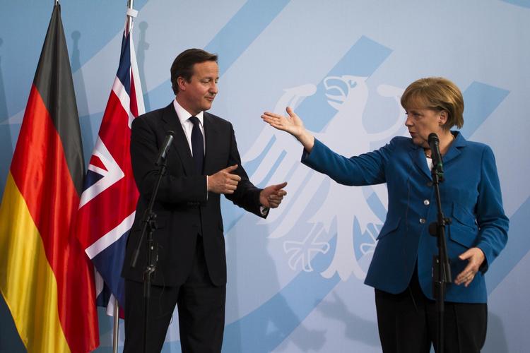 Uenighed. David Cameron og Angela Merkel mødtes blandt andet i sommer til et møde i Berlin. Her var enigheden heller ikke så omfattende. 