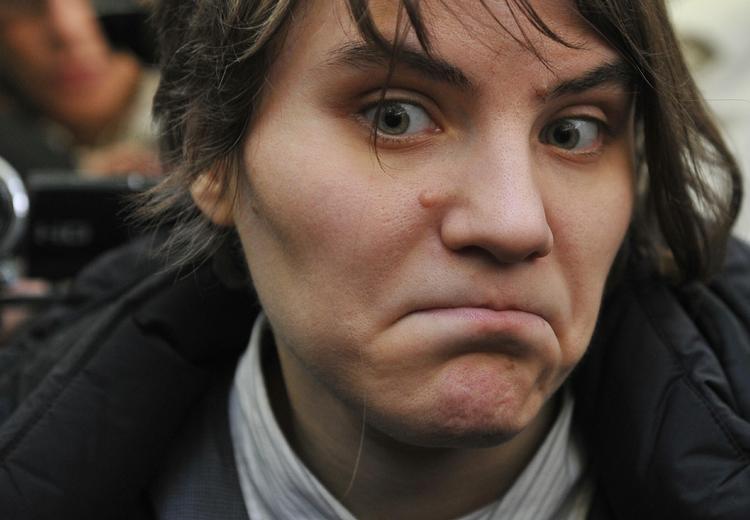 protest. Det løsladte medlem af punkbandet Pussy Riot deltog i en protestdemonstration i Moskva lørdag. (arkiv) 
