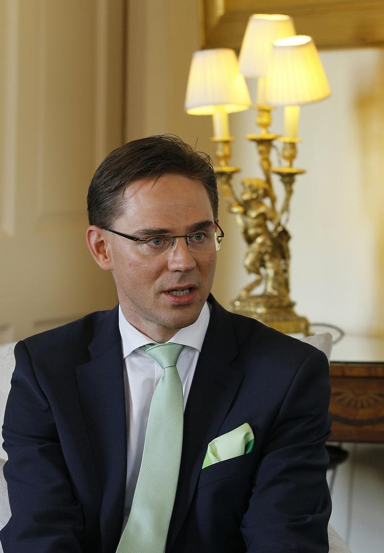 Angrebet. Jyrki Katainen kan takke sine sikkerhedsvagter for, at han slap uskadt fra et attentatforsøg. 