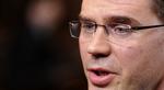 Finlands statsminister Jyrki Katainen fortsætter sine opgaver som planlagt, oplyser regeringen, efter at en mand tidligere i dag angiveligt forsøgte at angribe statsministeren. 