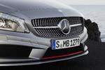 Outsider. Den nye Mercedes A-klasse koster mindst 330.000 kroner, men den må ses som et stærkt bud til Årets bil-titlen. 