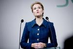 redningsindsats. Regeringen og arbejdsgiverne er blevet enige om at oprette 12.500 akutjob. 7.500 job er angiveligt inden for det private, og 5.000 inden for det offentlige. 