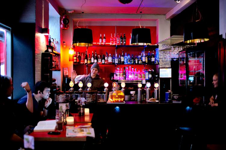 månen. Café Luna i Sankt Annæ Gade er en klassiker på Christianshavn, men nu hedder det Luna's Diner Foto Jochim Adrian 