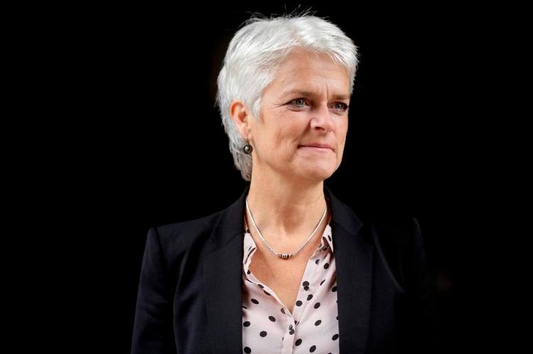 Vilhelmsen. To tredjedele af SF's medlemmer stemte Annette Vilhelmsen til magten i SF. Opbakningen i befolkningen er knap så overvældende, viser ny måling. 