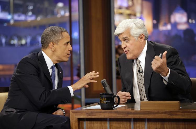 GENMÆLE. Barack Obama svarer igen på mangemilliardæren Donald Trumps opsigtsvækkende tilbud i Jay Lenos talkshow. 