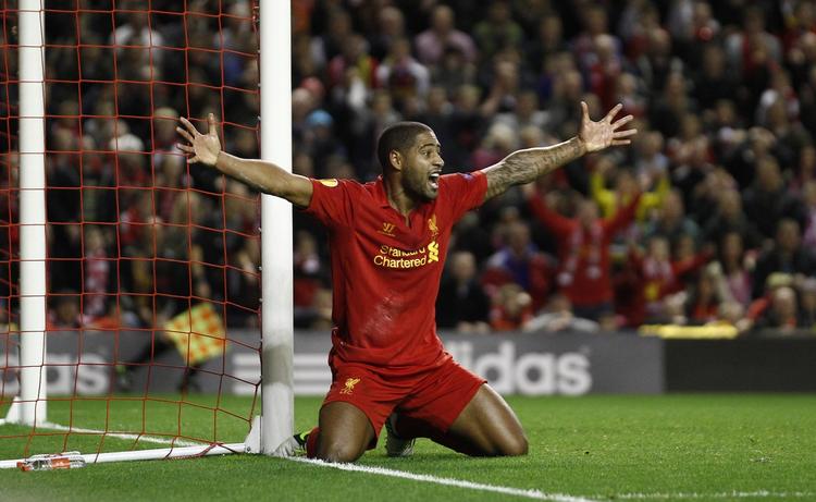 Utilfreds. Liverpools Glen Johnson vil have straffespark. 