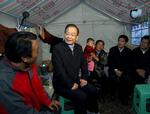 Den kinesiske premierminister Wen Jiabaos familie har tjent store penge, efter 1998, hvor Wen blev vicepremierminister, skriver New York Times. 
