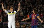 lægskade. Frank Lampard (tv) bliver ikke klar til kampen mellem nummer et og to i Premier League på søndag. 