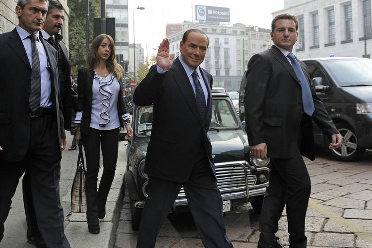 Skyldig. Det er ikke første gang, Silvio Berlusconi er kendt skyldig ved en domstol. Men han har endnu ikke været i fængsel. 