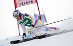Exit. Lindsey Vonn kom tilfredsstillende gennem 1. afdeling, men i 2. gennemløb, som måtte udsættes på grund af tåge, styrtede hun. 