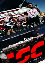 2008. Bradley McGee (t.h.) stoppede som aktiv i 2008, hvor han kørte Tour de France for Riis' Team CSC. 