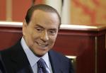 MAGT. Silvio BErlusconi bliver i politik, men går ikke efter atter at blive premierminister i Italien. 