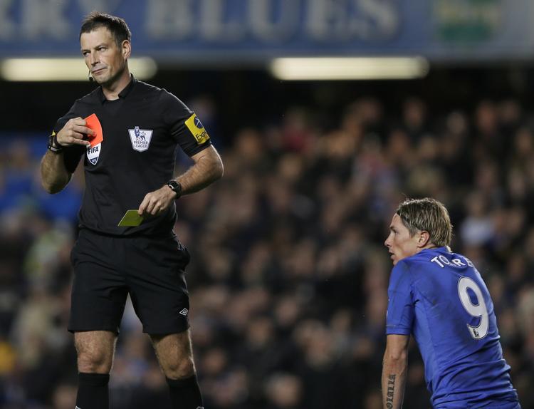 film. Dommer Mark Clattenburg vurderede, at Fernando Torres filmede, da han blev nedlagt i anden halvleg, og så fik spanieren sin anden advarsel, der var lig med udvisning. 