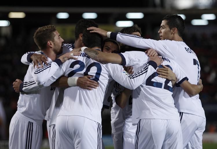 OVERLEGNE. Gonzalo Higuain (20) scorede ligesom Cristiano Ronaldo to mål mod Mallorca. 