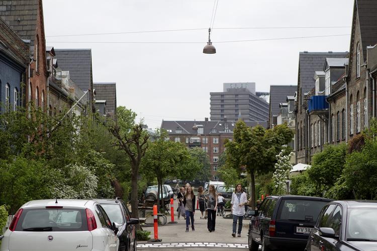 Enklave. Kultur-, uddannelses- og medieeliten, der bor i Kartoffelrækkerne midt i metropolen, engagerer sig mere i det omgivende samfund og debatten, forklarer professor John Andersen. 