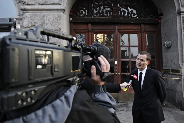 Terrorsag. Anklager Bo Bjerregaard mener ikke, at forsvarernes kritik af, at terrorsagen har været for længe om at komme i retten, er anklagemyndighedens skyld. 