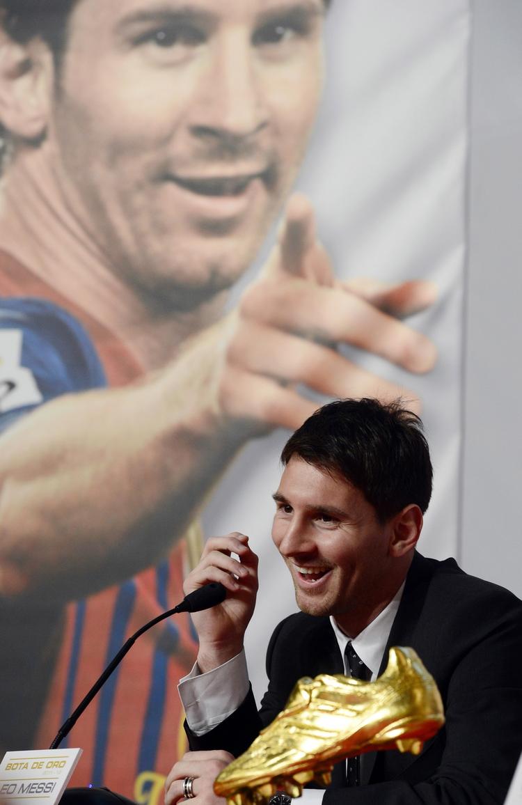 Gylden. Messi blev mandag hædret med prisen som bedste topscorer af samtlige spillere i de europæiske ligaer. Han scorede 50 ligamål for Barca i sidste sæson. 