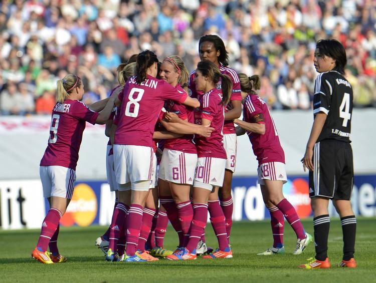 Dobbelt.  Franske Lyon har været i CL-finalen tre år i træk og har vundet de seneste to slutmatcher mod tyske mandskaber. 