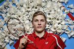 Videre. Viktor Axelsen skal forsøge at hente en VM-medalje for tredje år i træk. 