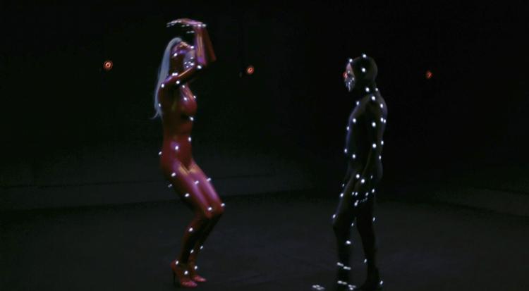 udfordring. Leos Carax' film 'Holy Motors' har fået plads på dokumentarfilmsfestivalen CPH:DOX, selvom den slet ikke er en dokumentarfilm. 