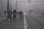 CYKELHOVEDVEJ. Knippelsbro - der forbinder Indre By med Christianshavn og Amager - er nu Københavns mest cykeltrafikerede strækning. 