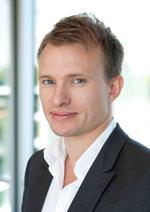 Vækst. Direktørerne fra Cevea og Cepos ønsker højere vækst, men er uenige om midlerne. 