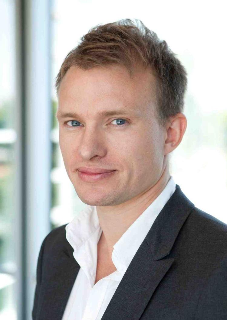 Vækst. Direktørerne fra Cevea og Cepos ønsker højere vækst, men er uenige om midlerne. 