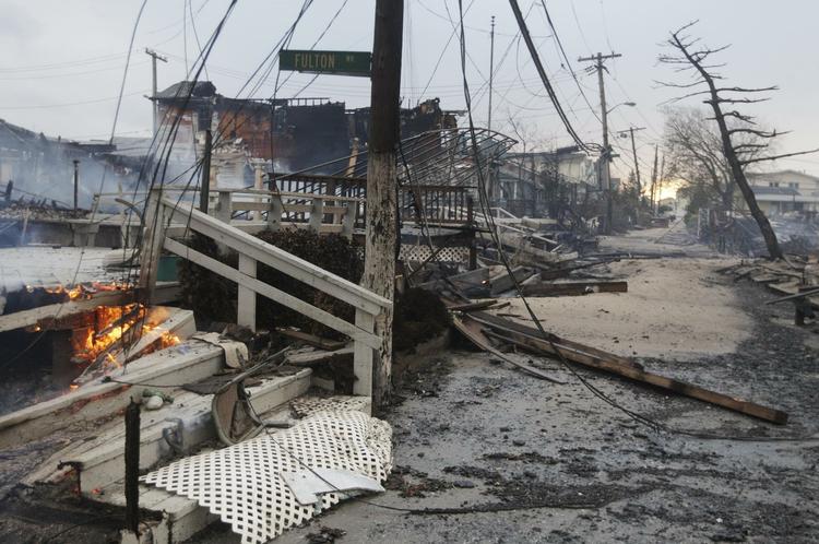 katastrofe. Orkanen Sandys ødelæggelser ved Breezy Point i Queens, New York. 