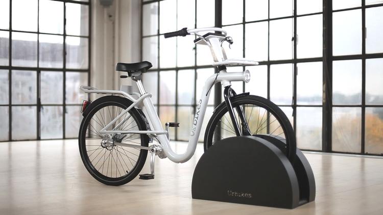 pendlertilbud. Oprindelig var det tanken, at der skulle udstationeres omkring 3.500 af de nye bycykler, men antallet bliver efter Politikens oplysninger barberet ned til omkring en tredjedel. 