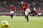 forbier. Et knaldhårdt straffespark fra Wayne Rooney røg lige forbi Arsenals mål. 