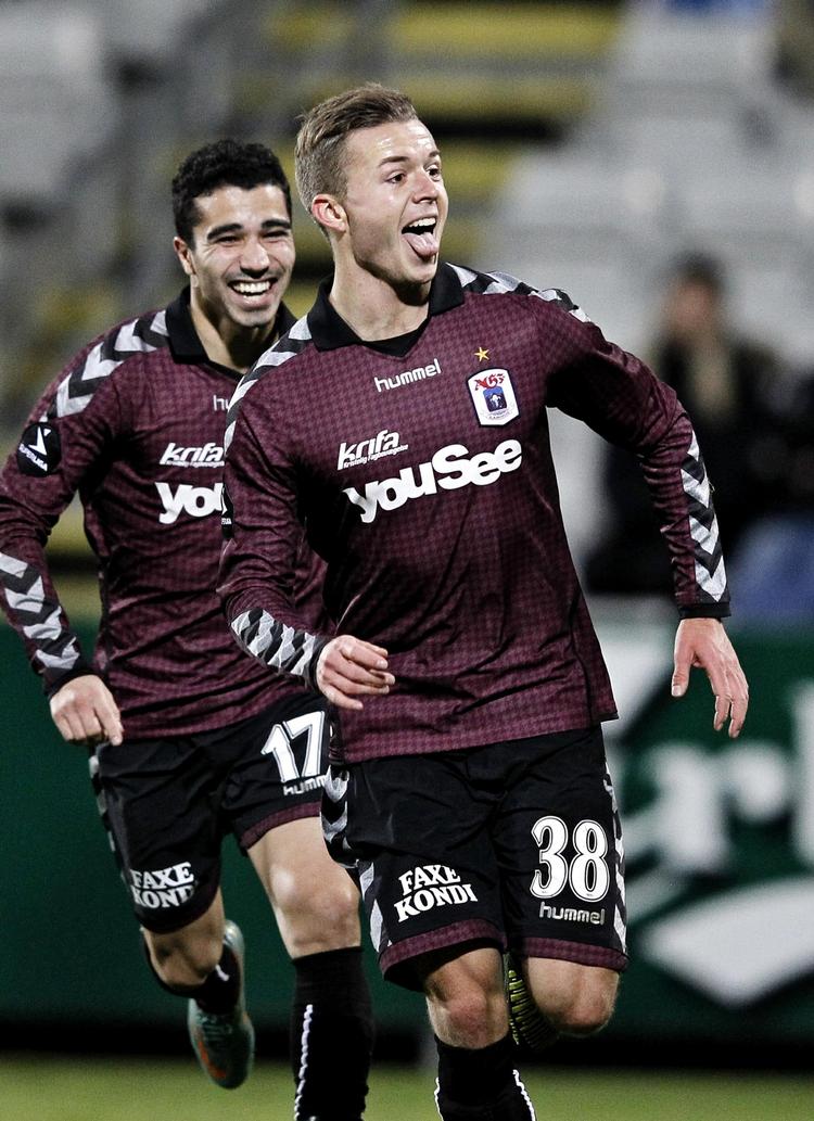 målform. AGF's Osama Akharraz (tv) og Casper Sloth har været blandt aarhusianernes målscorere i de seneste kampe. 