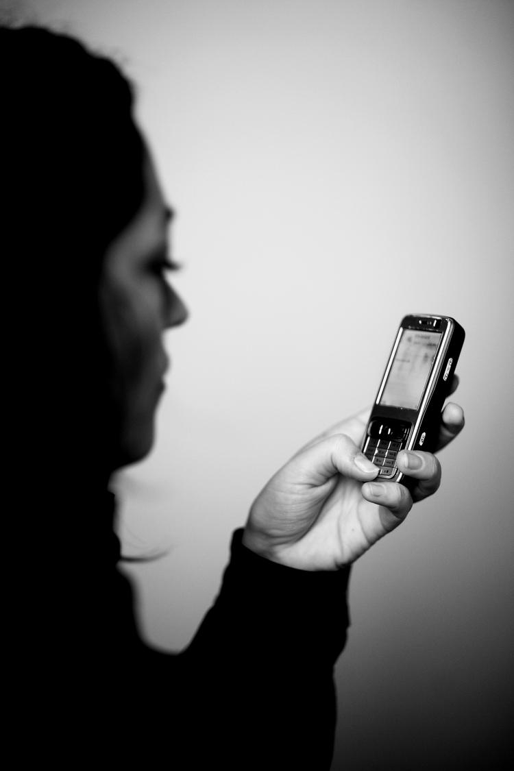 retskrivning. Når vi sms'er opfinder vi vores egne funktionelle retskrivningsregler. 