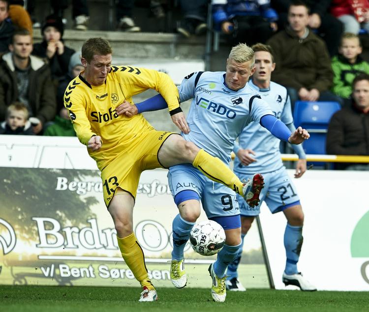0-0. Et hektisk og underholdende opgør, der bar præg af en del fejl endte med en nulløsning mellem Randers og Horsens. 