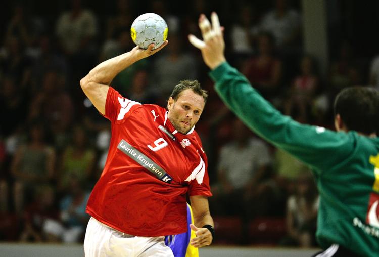 varmt. Lars Christiansen sagde farvel til publikum, mens det blev afklaret, hvor EM-finalen 2014 spilles. 