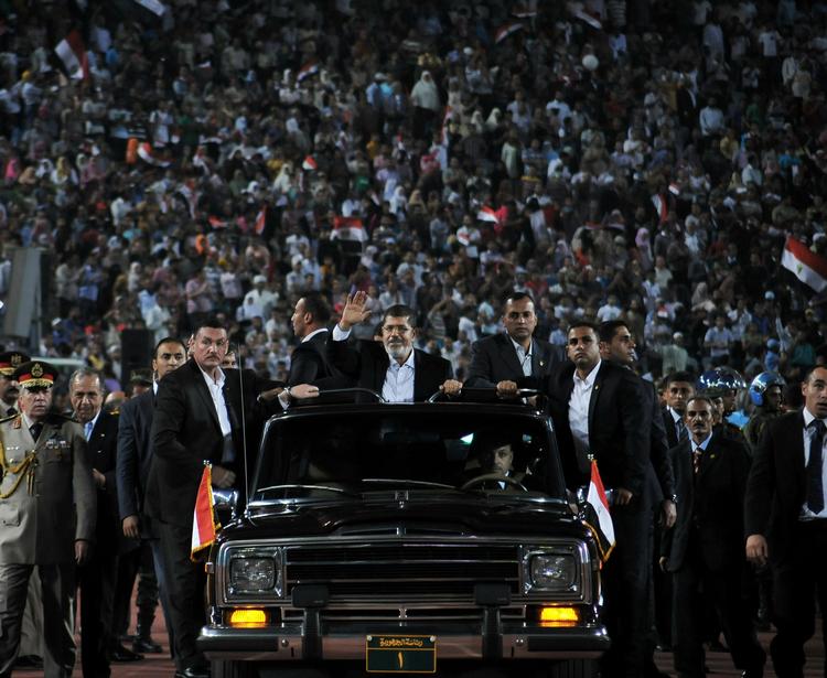 Antiamerikanisme. Den ægyptiske præsident Morsi ved fejringen af 39-års dagen for krigen mod Israel i 1973. 