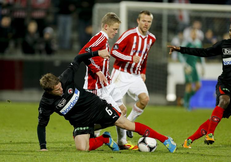 Omvendt. I august var det AaB, der trak det længste strå med en 3-0 sejr over Midtjylland. I dag var billedet helt omvendt. 