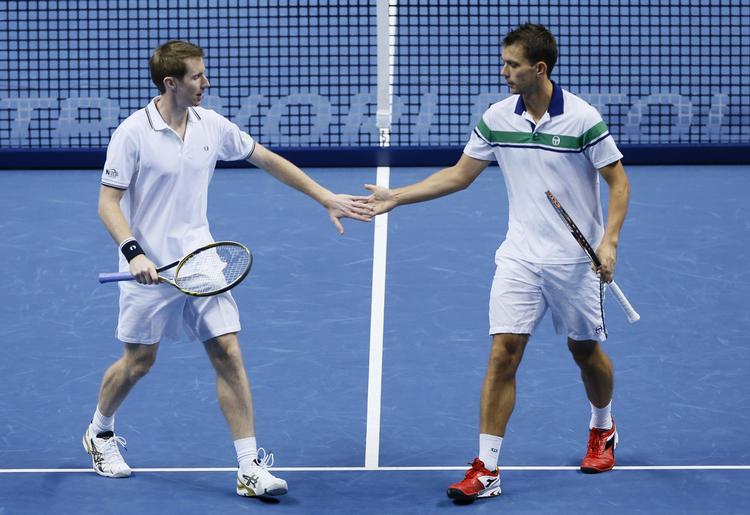 COMEBACK. Nede ved 1-5, 8-9 og 9-10 i det afgørende supertiebreak var Jonathan Murray (tv.) og Frederik Løchte Nielsen på vej mod et nederlag, men Wimbledonmestrene kom stærkt igen. 