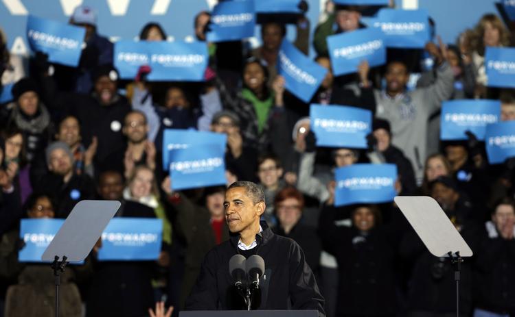 Netværk. Obamas kampagne i 2008 havde stor succes med de sociale netværk Twitter og Facebook, som både skabte sammenhold imellem tilhængerne og bragte budskabet om nødvendigheden af at stemme ud, skriver European Business Review. 