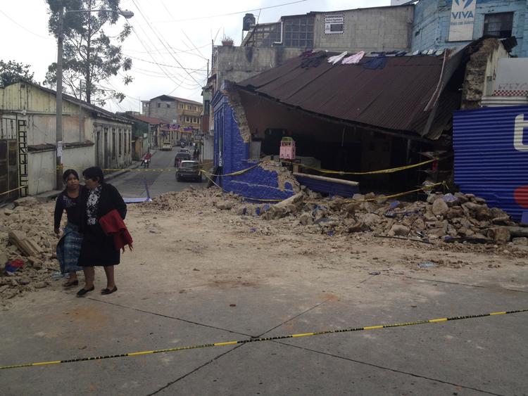Jordskælv. Ødelæggelser i byen San Marcos i Guatemala. 