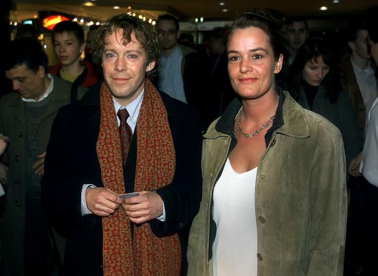 SKUESPILLER. Søren Sætter-Lassen har spillet med i en lang række teaterstykker, film og tv-serier. Han ses her ved premieren på filmen 'Jeg er Dina'. Arkivfoto. 