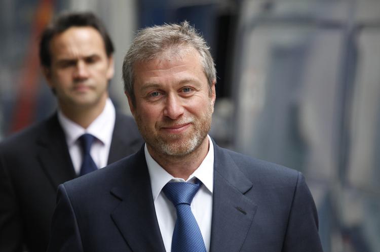overskud. 13 millioner kroner blev der i overskud i en omsætning på 2.400 millioner i Roman Abramovich' klub. 