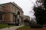 Uholdbart. På Statens Museum for Kunst har man allerede haft et konsulentfirma til at regne på, hvor stort besøgstabet ville blive, når man mistede den gratis entré. 