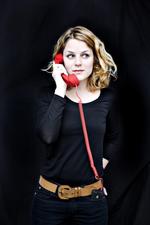 Halvlangt. De midlertidig ordninger i regeringens hjælp vil være Enhedslistens argumenter for at være stærkt kritiske over for den aftale, som de selv kommer til at indgå med regeringen. 