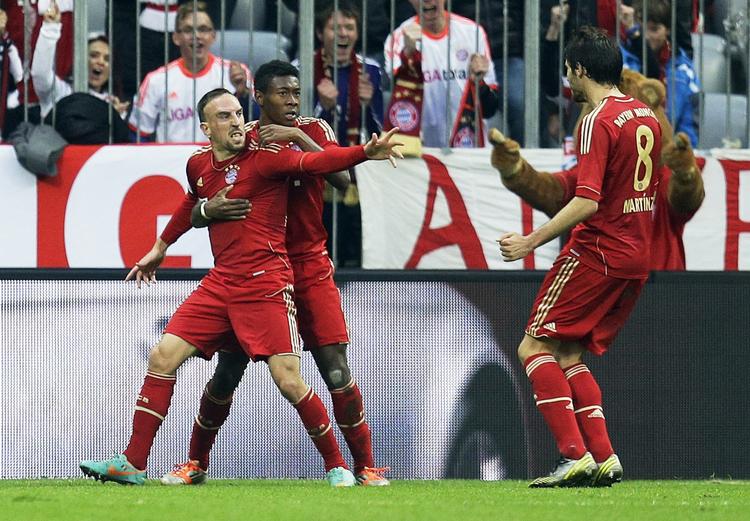 Mål. Franck Ribery og David Alaba kom begge på tavlen for storfavoritterne i Bundesligaen. 