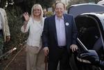Milliardær. Sheldon Adelson og hans kone Mirian, som har donneret millioner til republikanske kandidater i den amerikanske valgkamp, har også postet penge i en israelsk gratisavis, som dagen efter det amerikanske valg skrev, at socialismen vandt i USA. 
