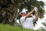 PROBLEMER. Thomas Bjørn evnede ikke at fastholde gårsdagens gode spil på Sentosa Golf Club i Singapore. 